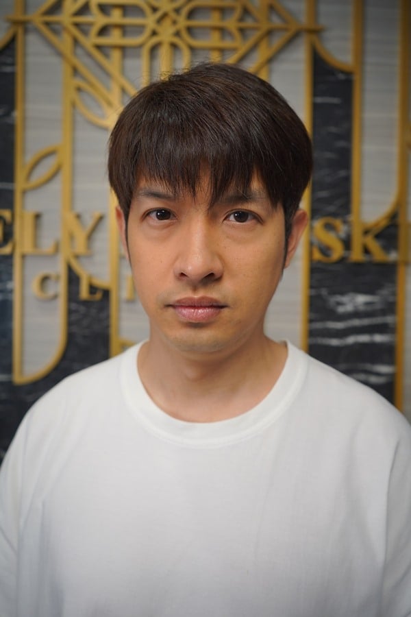 ท็อป ณัฐนันท์ เป็นนักแสดง นักร้อง และเจ้าของแบรนด์ผลิตภัณฑ์เพื่อสุขภาพครับ ผมมีปัญหาหางตาตก ทำให้ดูมีริ้วรอย