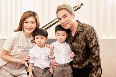 หมอรวงข้าว คุณก้อง น้องณภ และ น้องภพจ์