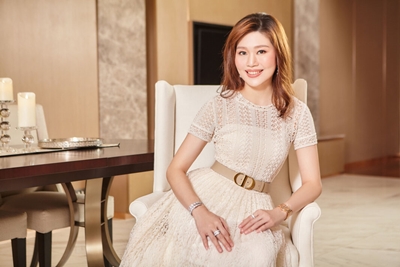 หมอรวงข้าว แพทย์ทำตาสองชั้น