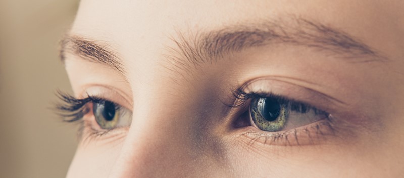 เปลือกตาตก ตาปรือ หรือที่เราเรียกว่า กล้ามเนื้อตาอ่อนแรง MG (Myasthenia gravis)