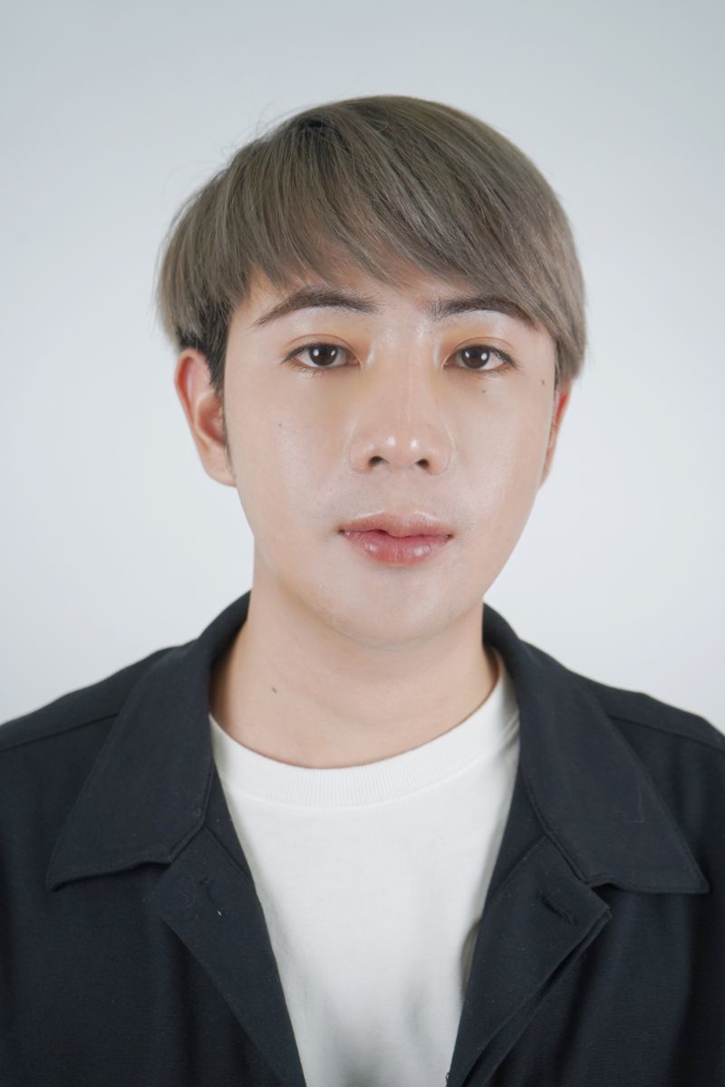 เปิดหางตา