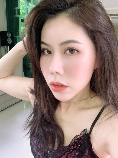 เปิดหางตา