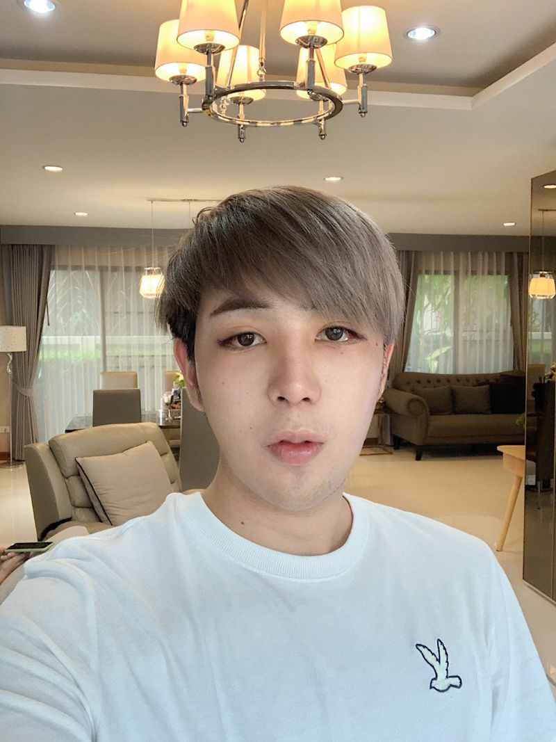 เปิดหางตา