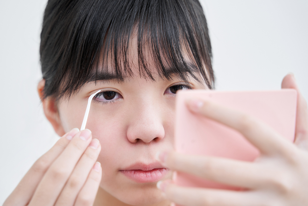 Double eyelid stickers