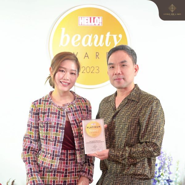 คุณหมอรวงข้าว-คุณก้อง ทีมผู้บริหารคว้ารางวัล Hello! Award